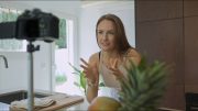 Nikon Z 30 – First Impressions with health & food vlogger Alexandra Andersson