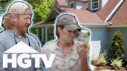 Chip & Joanna Use Pickle Juice To Give A Vintage Look To This House | Fixer Upper